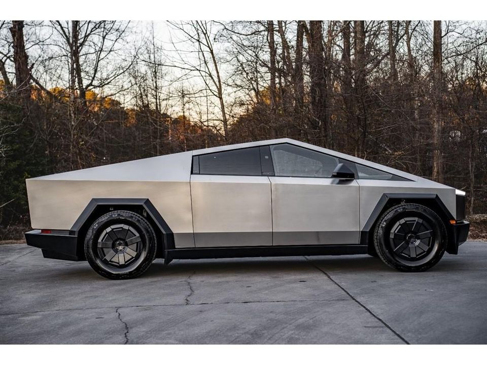 2024 Tesla Cybertruck