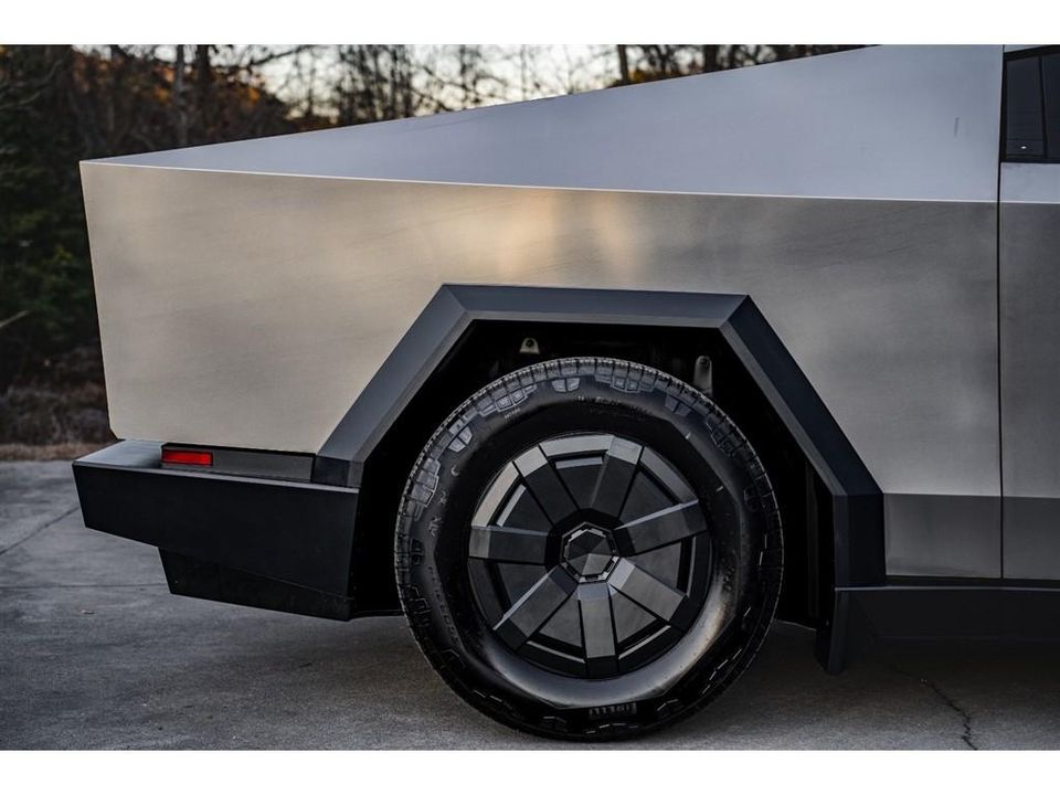 2024 Tesla Cybertruck