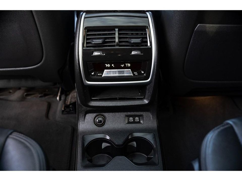 2021 BMW X7