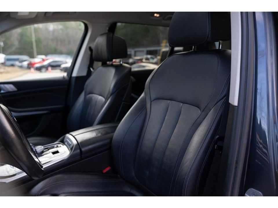 2021 BMW X7