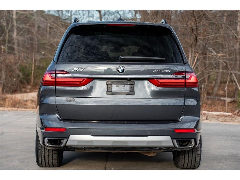 2021 BMW X7