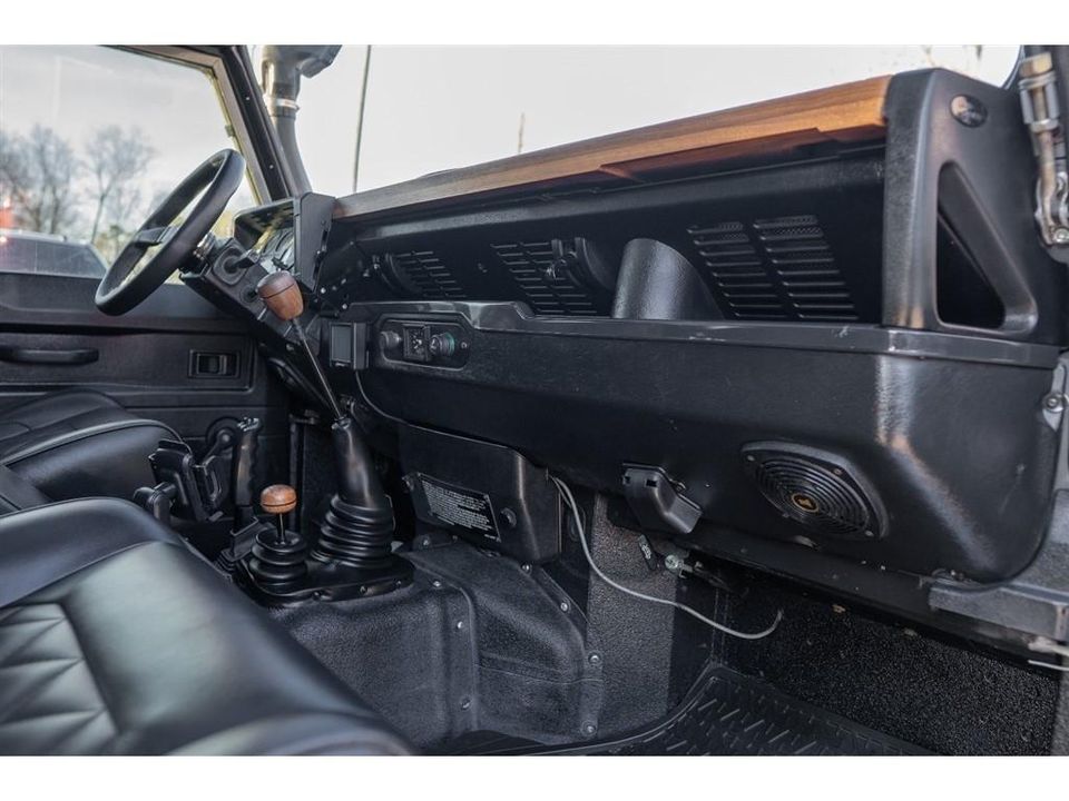 1988 Land Rover Defender 110