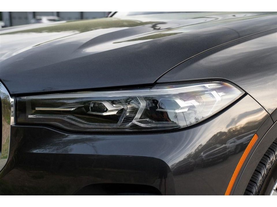2022 BMW X7