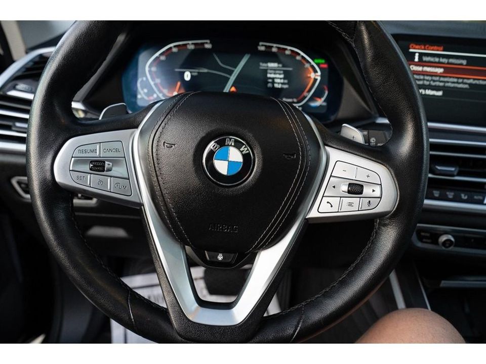 2022 BMW X7