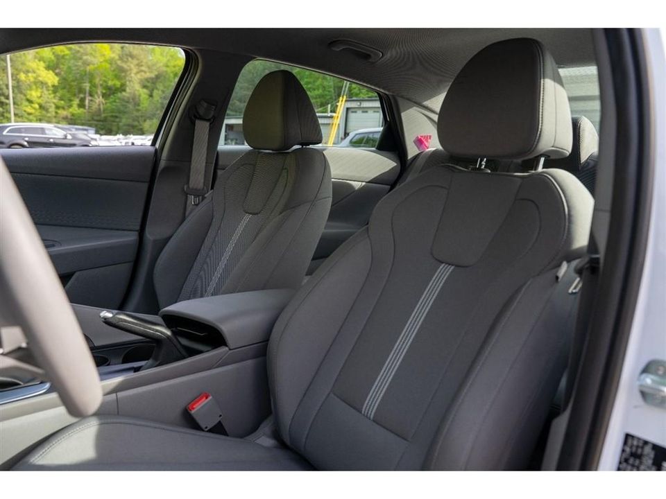 2025 Hyundai Elantra