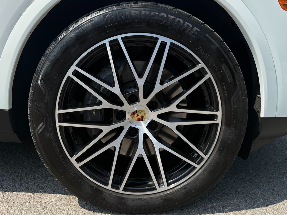 2024 Porsche Cayenne