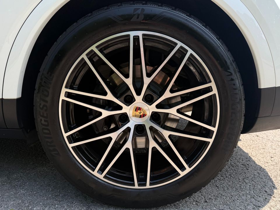 2024 Porsche Cayenne