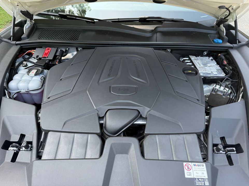 2024 Porsche Cayenne