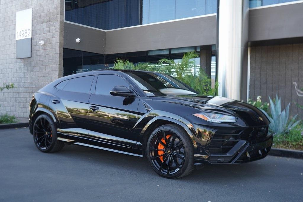 2022 Lamborghini Urus