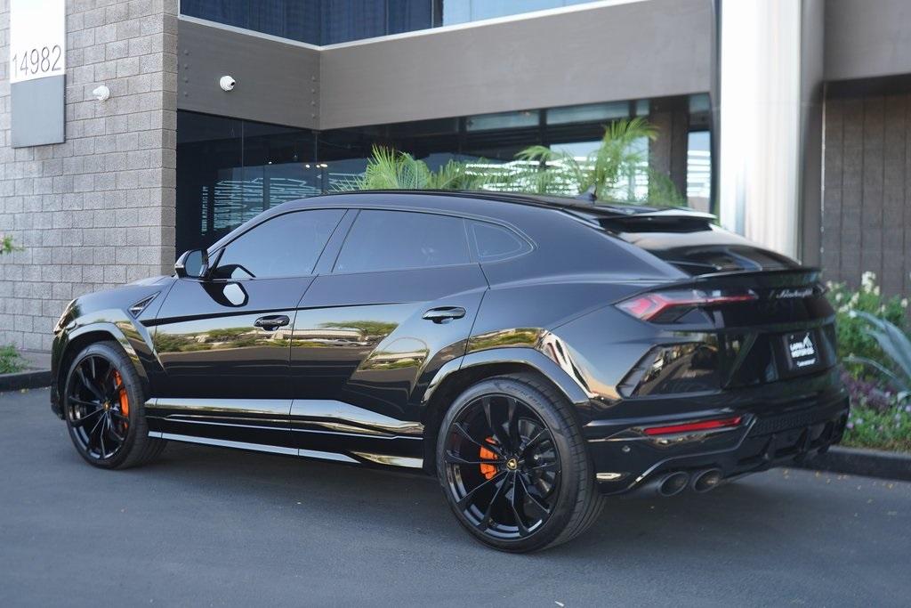 2022 Lamborghini Urus