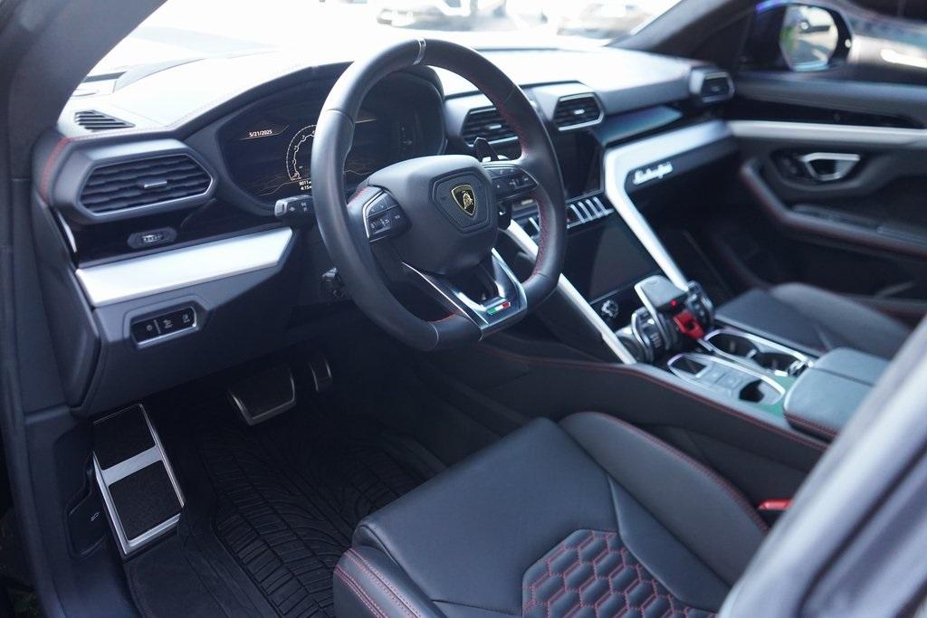 2022 Lamborghini Urus