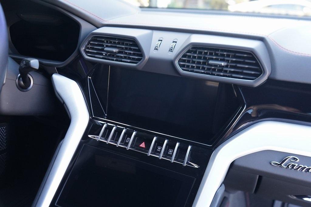 2022 Lamborghini Urus