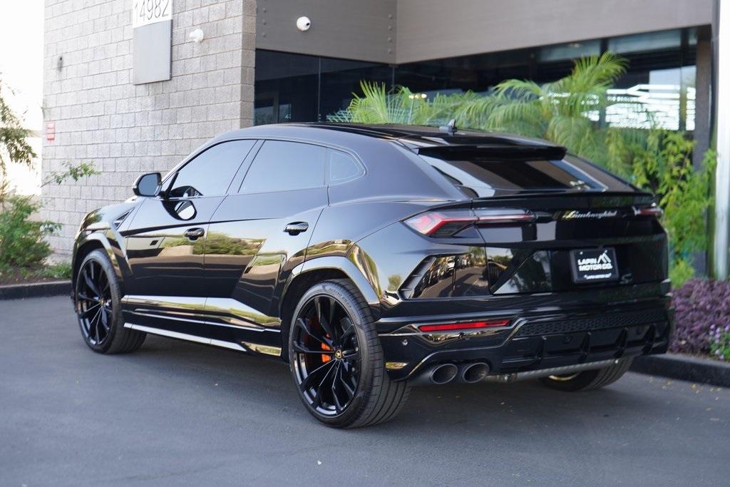 2022 Lamborghini Urus