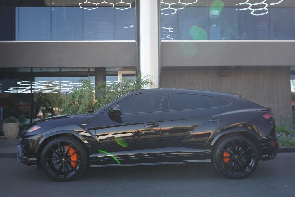 2022 Lamborghini Urus