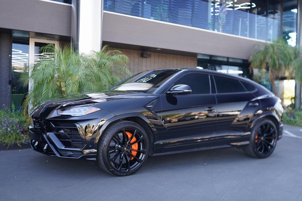 2022 Lamborghini Urus
