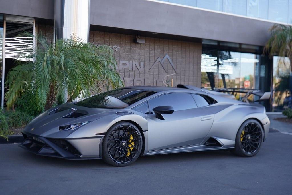 2021 Lamborghini Huracan STO