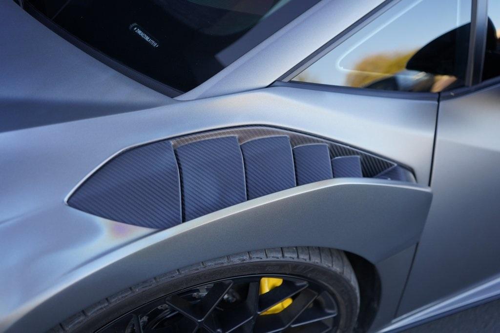 2021 Lamborghini Huracan STO