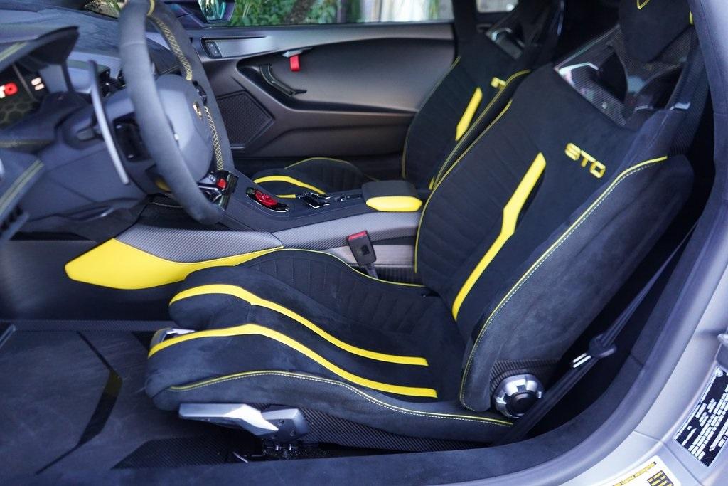 2021 Lamborghini Huracan STO