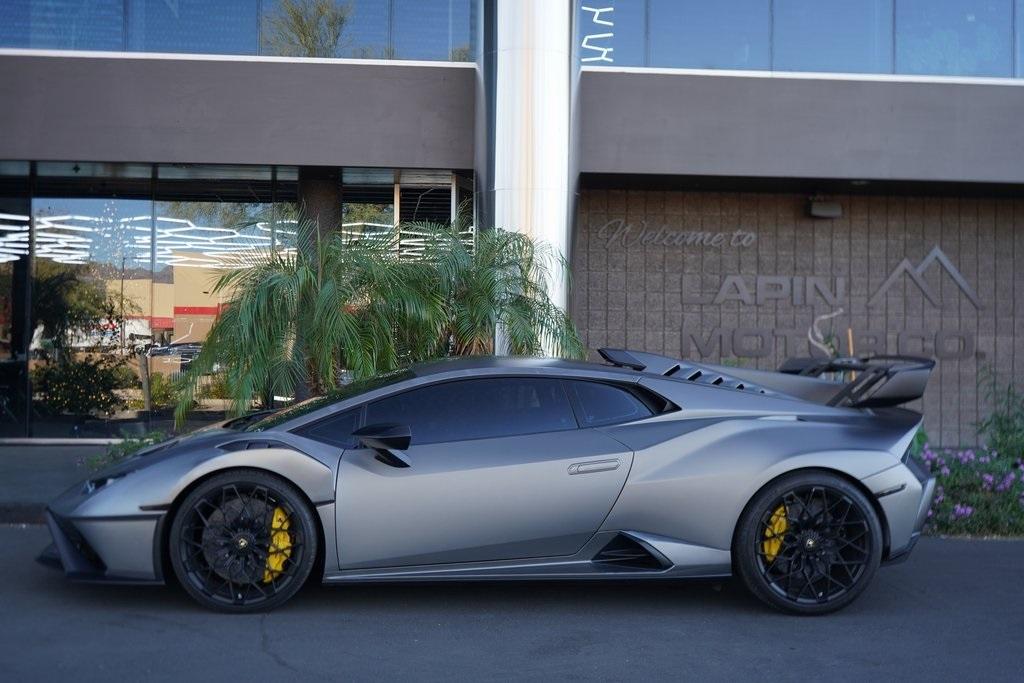 2021 Lamborghini Huracan STO