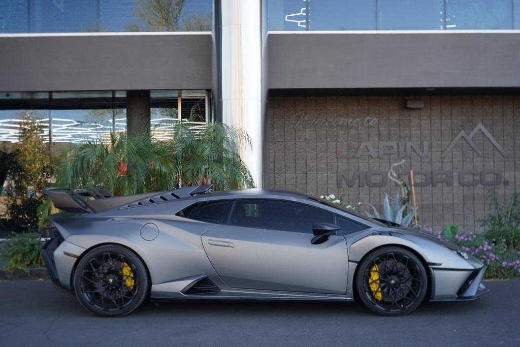 2021 Lamborghini Huracan STO