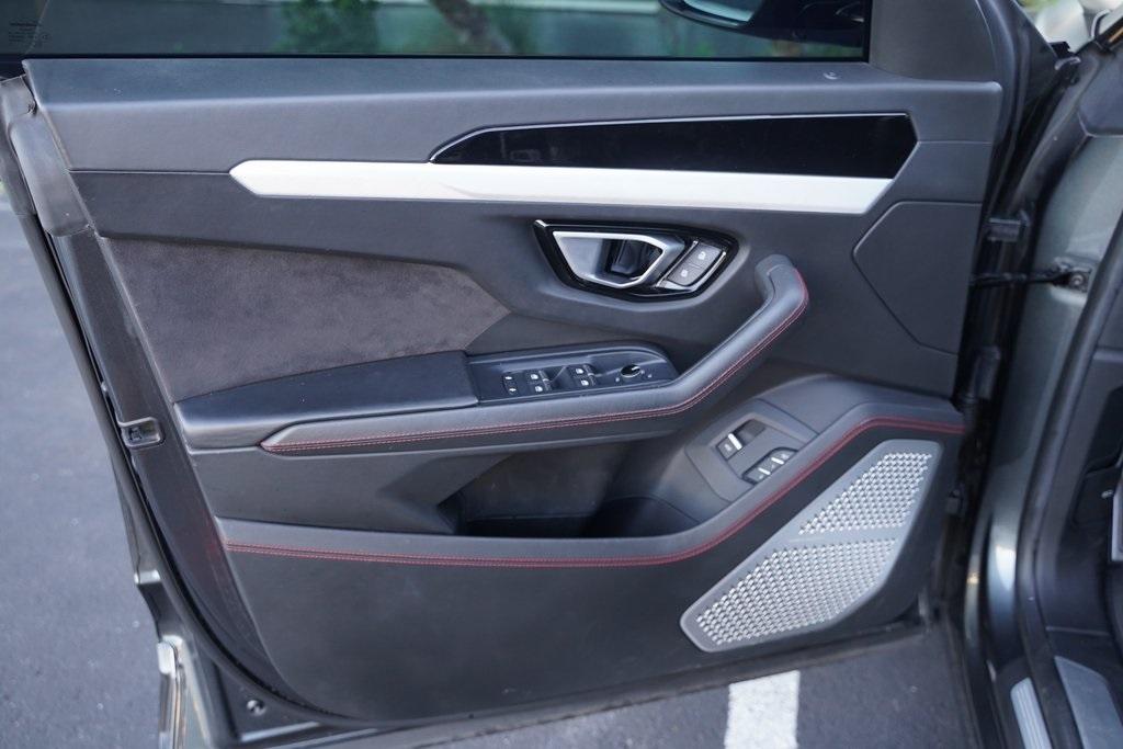 2019 Lamborghini Urus