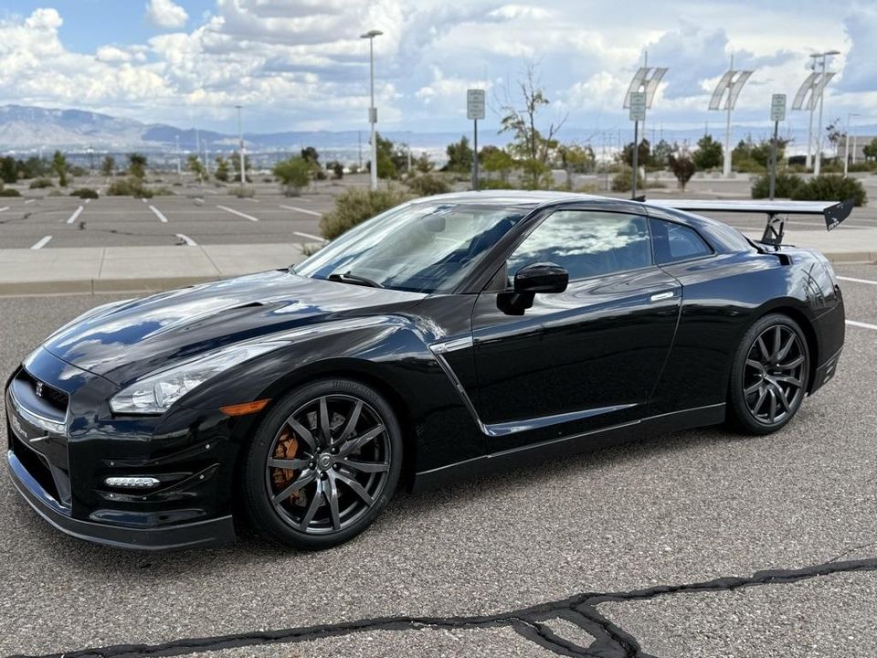 2014 Nissan GT-R