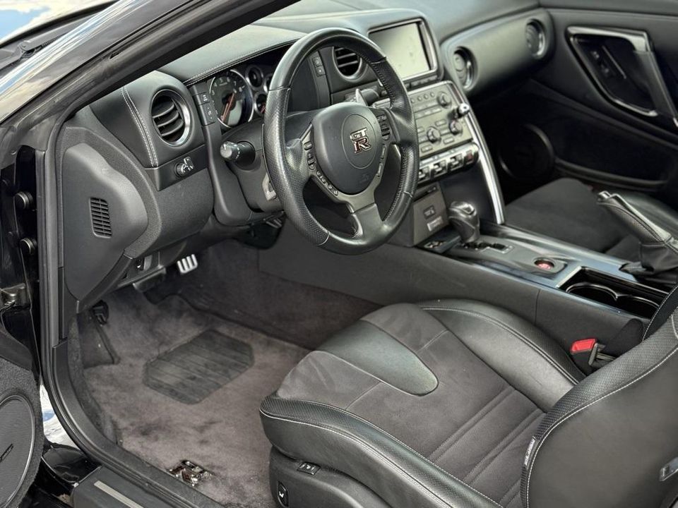 2014 Nissan GT-R
