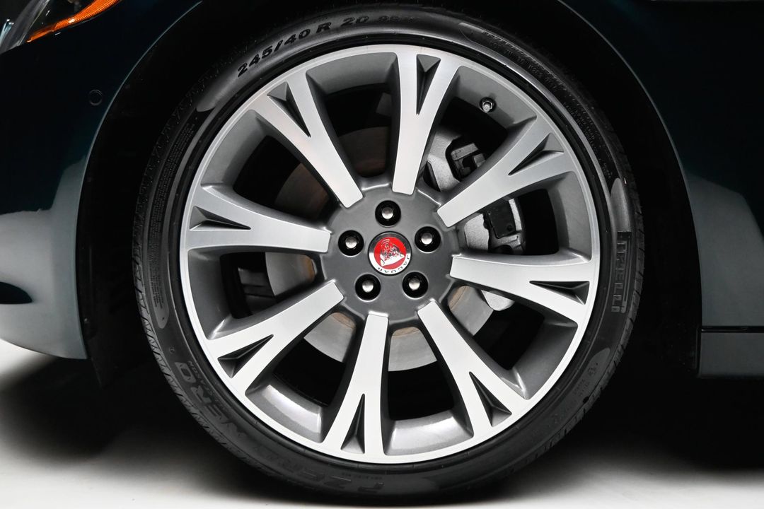 2019 Jaguar XJ