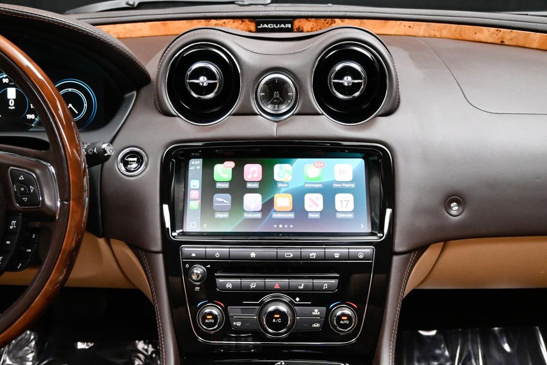 2019 Jaguar XJ