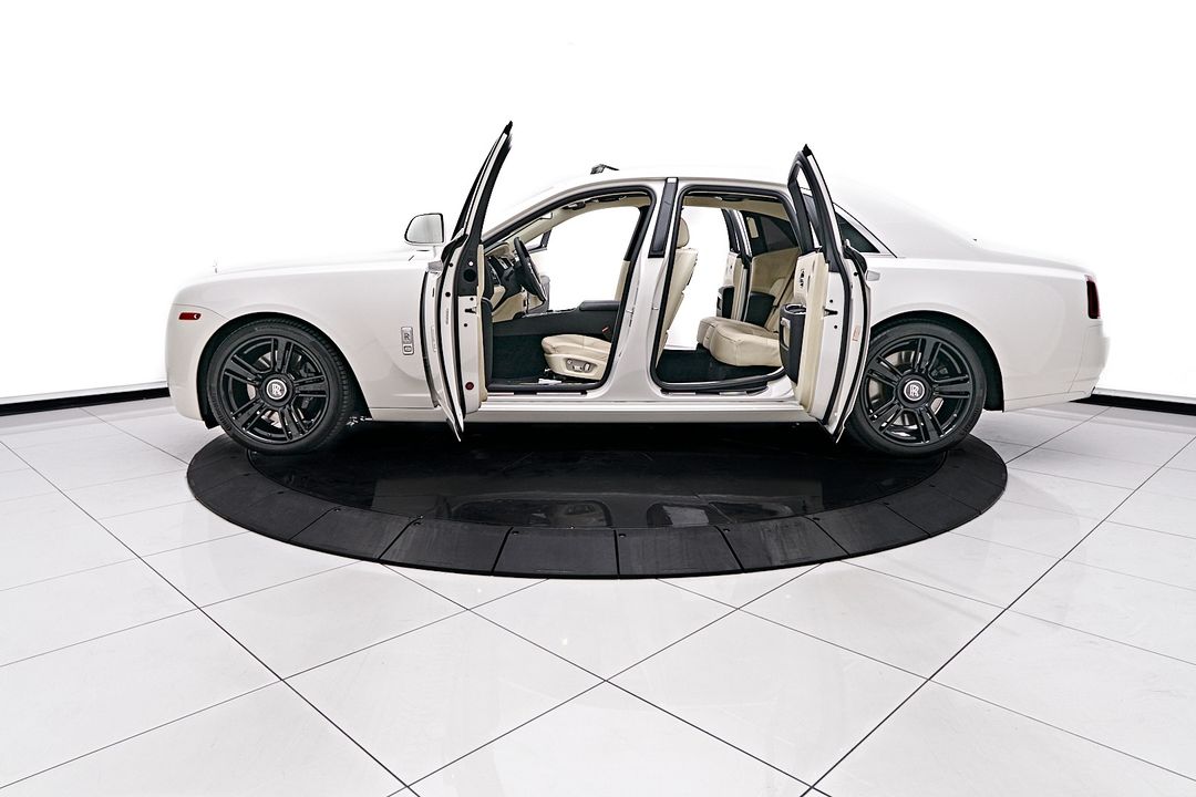 2012 Rolls-Royce Ghost