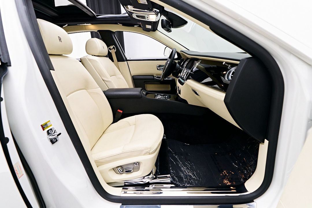 2012 Rolls-Royce Ghost