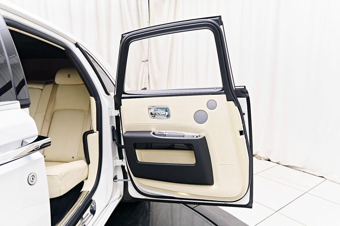 2012 Rolls-Royce Ghost