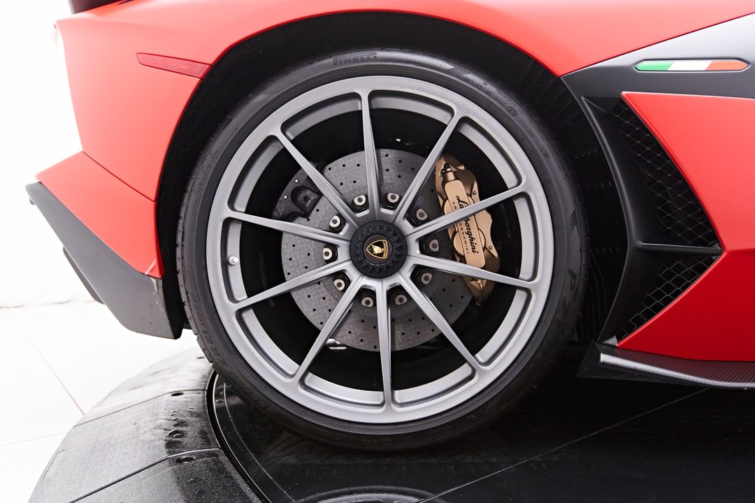 2019 Lamborghini Aventador SVJ