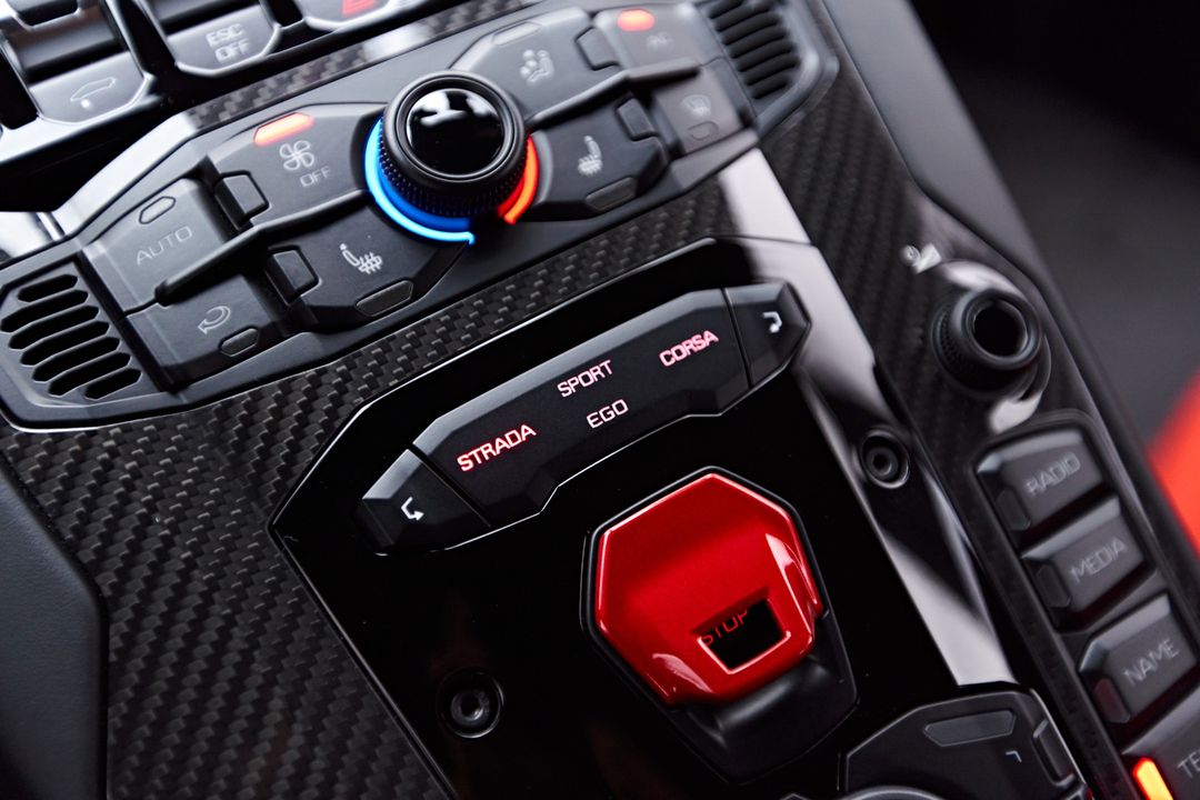 2019 Lamborghini Aventador SVJ