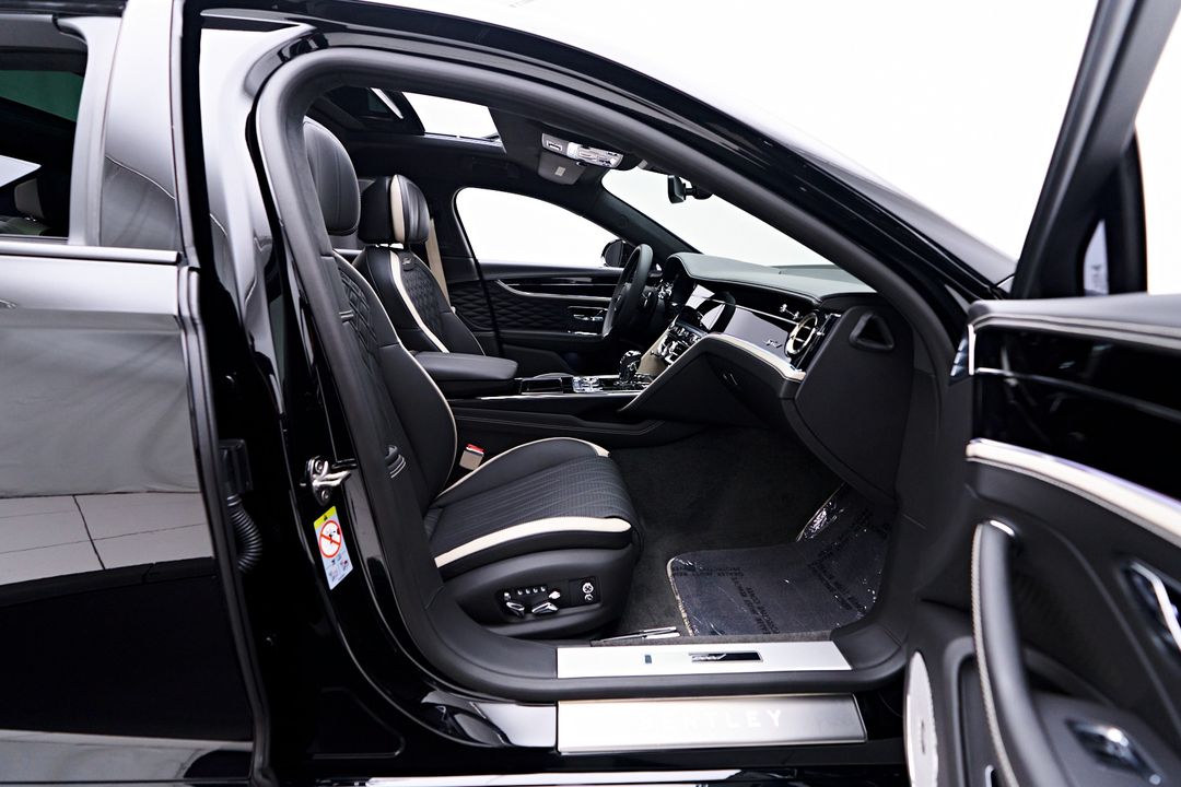 2023 Bentley Flying Spur