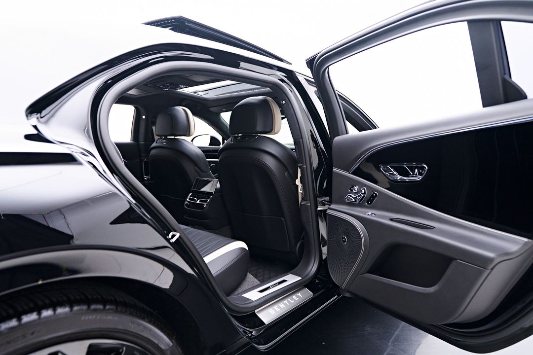 2023 Bentley Flying Spur