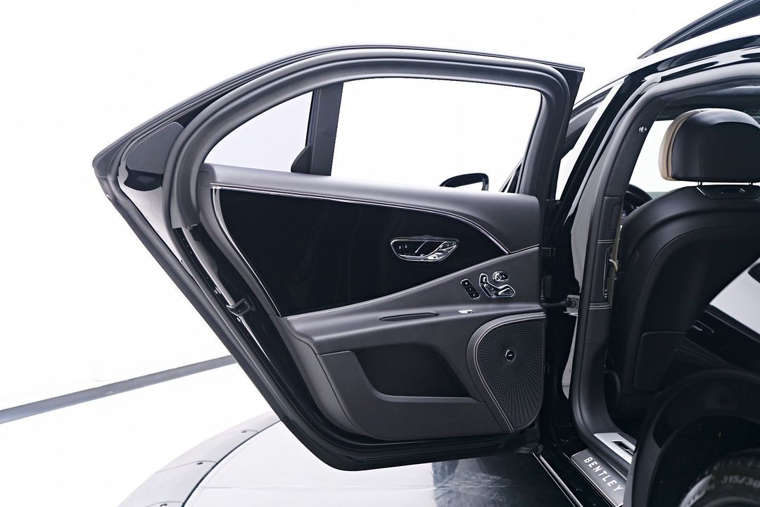 2023 Bentley Flying Spur