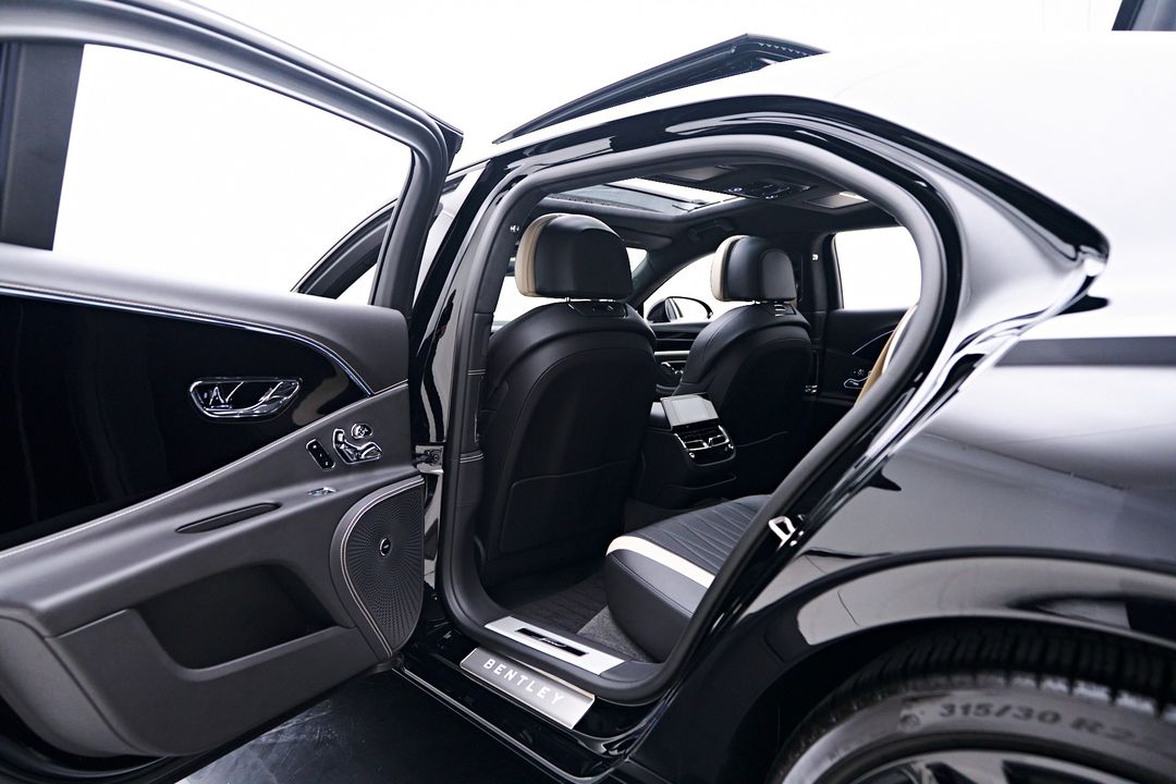 2023 Bentley Flying Spur