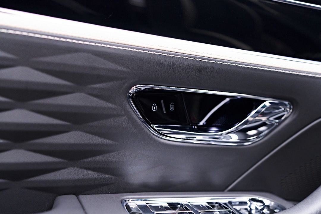 2023 Bentley Flying Spur
