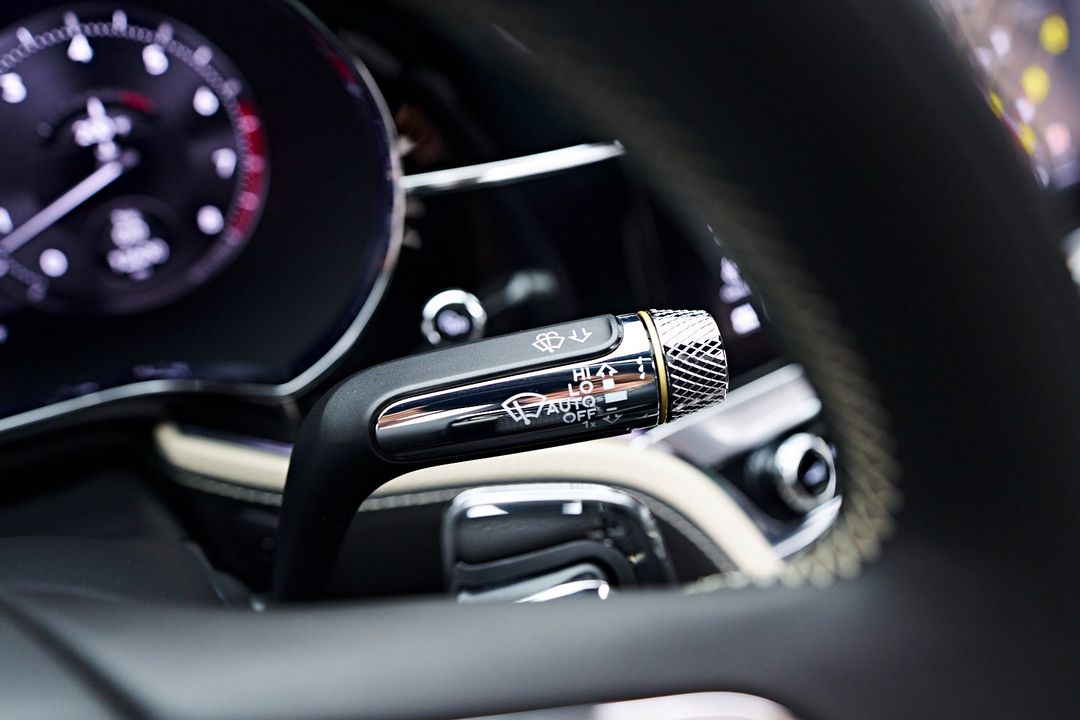 2023 Bentley Flying Spur