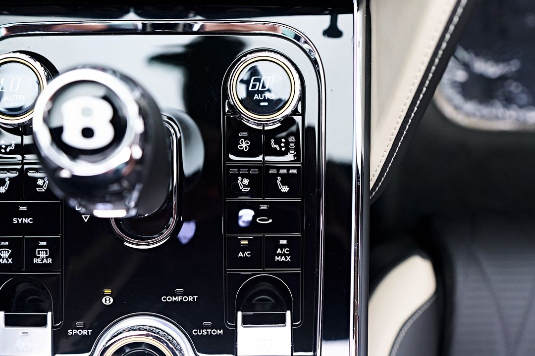 2023 Bentley Flying Spur