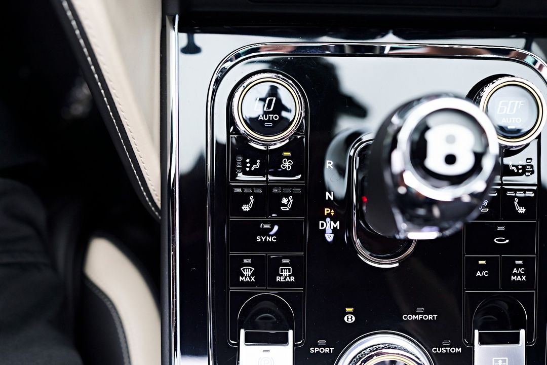2023 Bentley Flying Spur
