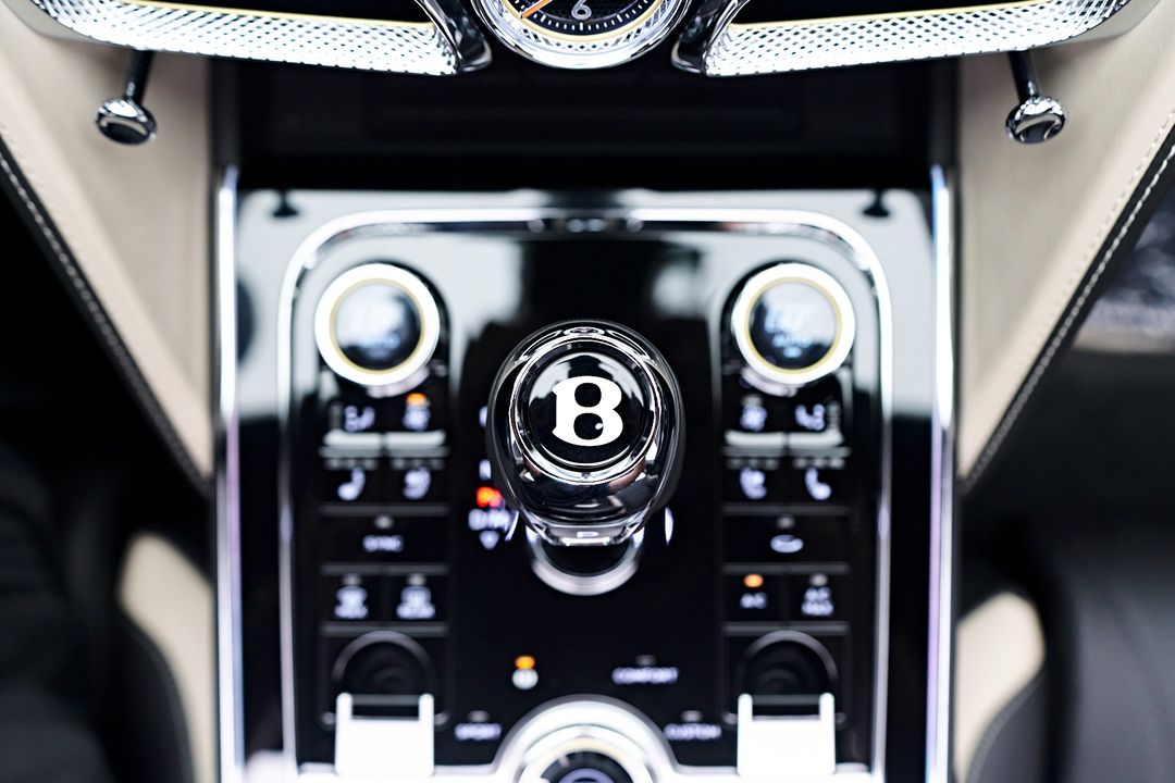 2023 Bentley Flying Spur
