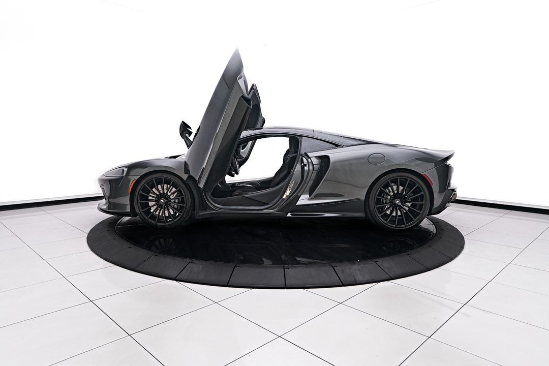 2020 McLaren GT