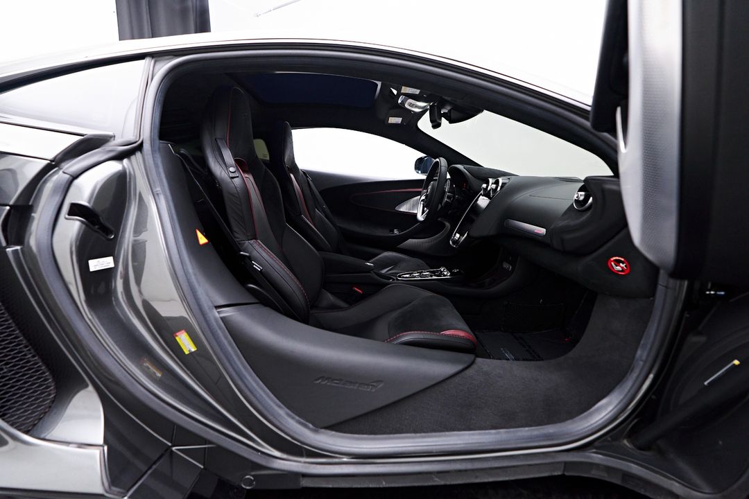 2020 McLaren GT
