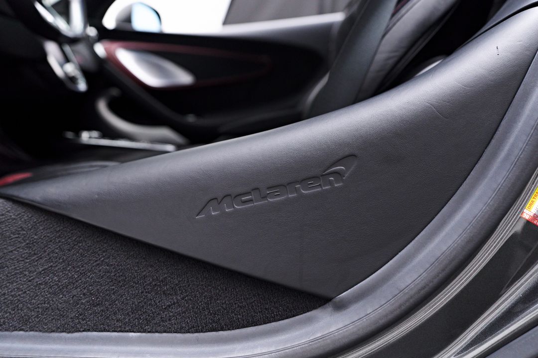 2020 McLaren GT