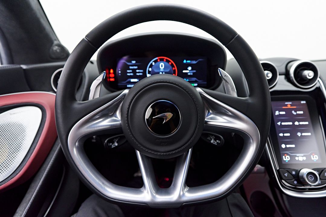 2020 McLaren GT