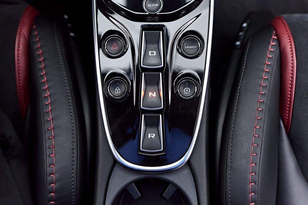 2020 McLaren GT