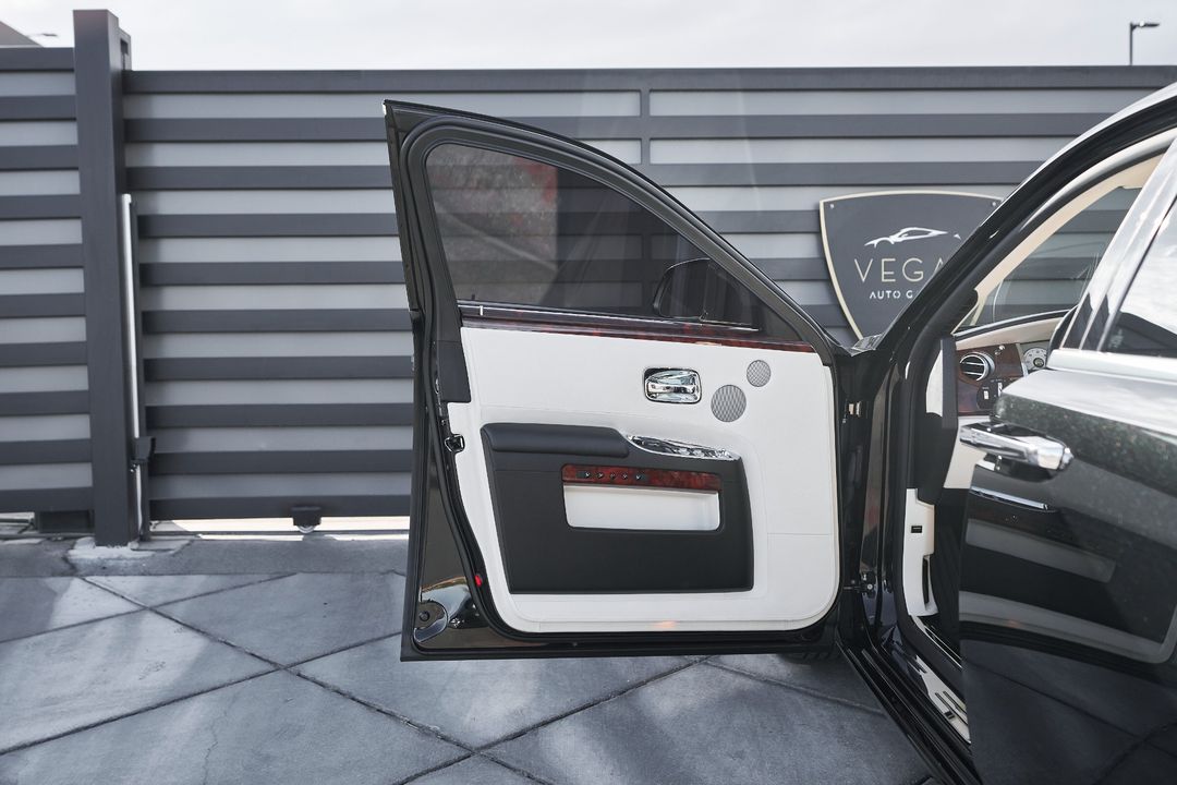 2012 Rolls-Royce Ghost