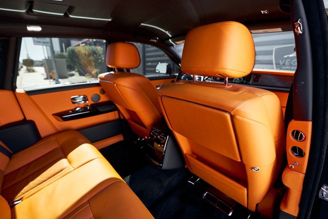 2022 Rolls-Royce Phantom